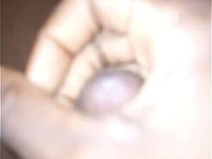 Annan poikaystä_vä_lleni suihin vuokra-asunnossa