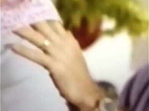 Sexy GAMER Lassie DEVOURS 10-Pounder